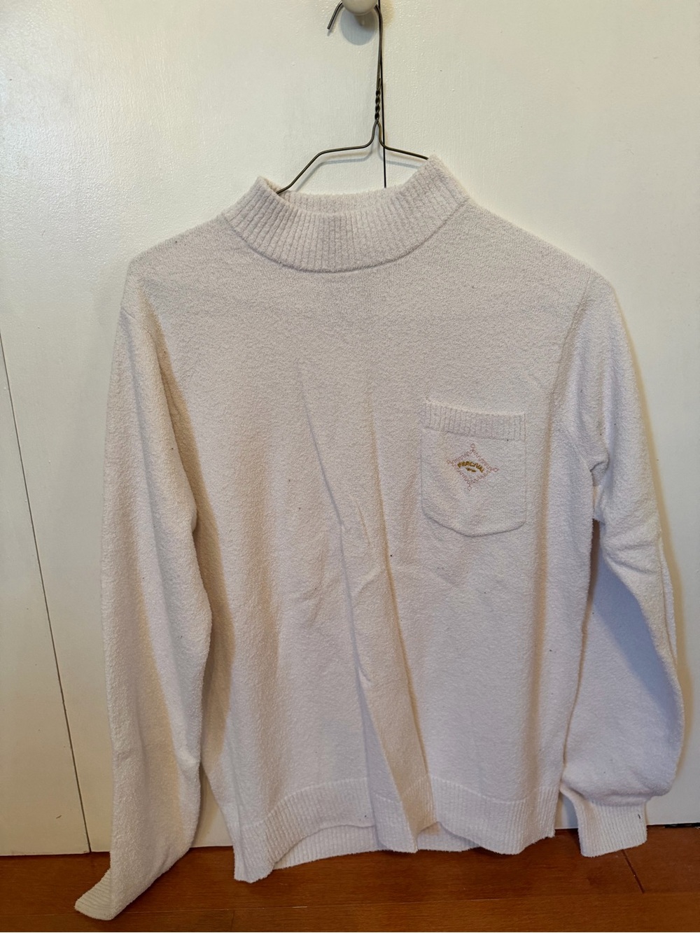 Men's white Turtleneck Pocket Sweater